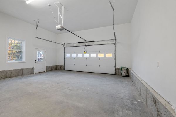 Cost of Garage Window Repair in Fairfax