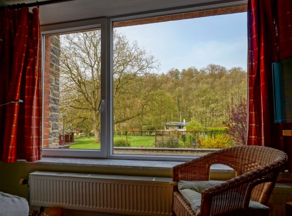 Cost of Fiberglass Window Repair in Fairfax